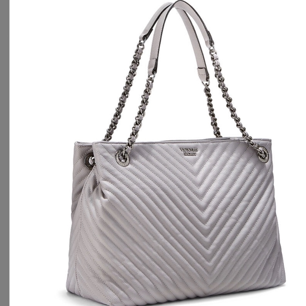 VICTORIA'S SECRET Pebbled V-Quilt Shoulder Tote